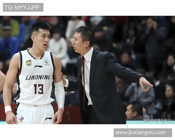 郭艾伦领衔中国男篮新征程展现拼搏精神与团队合作的魅力